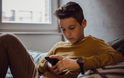 When Should You Get Your Kid A Phone?