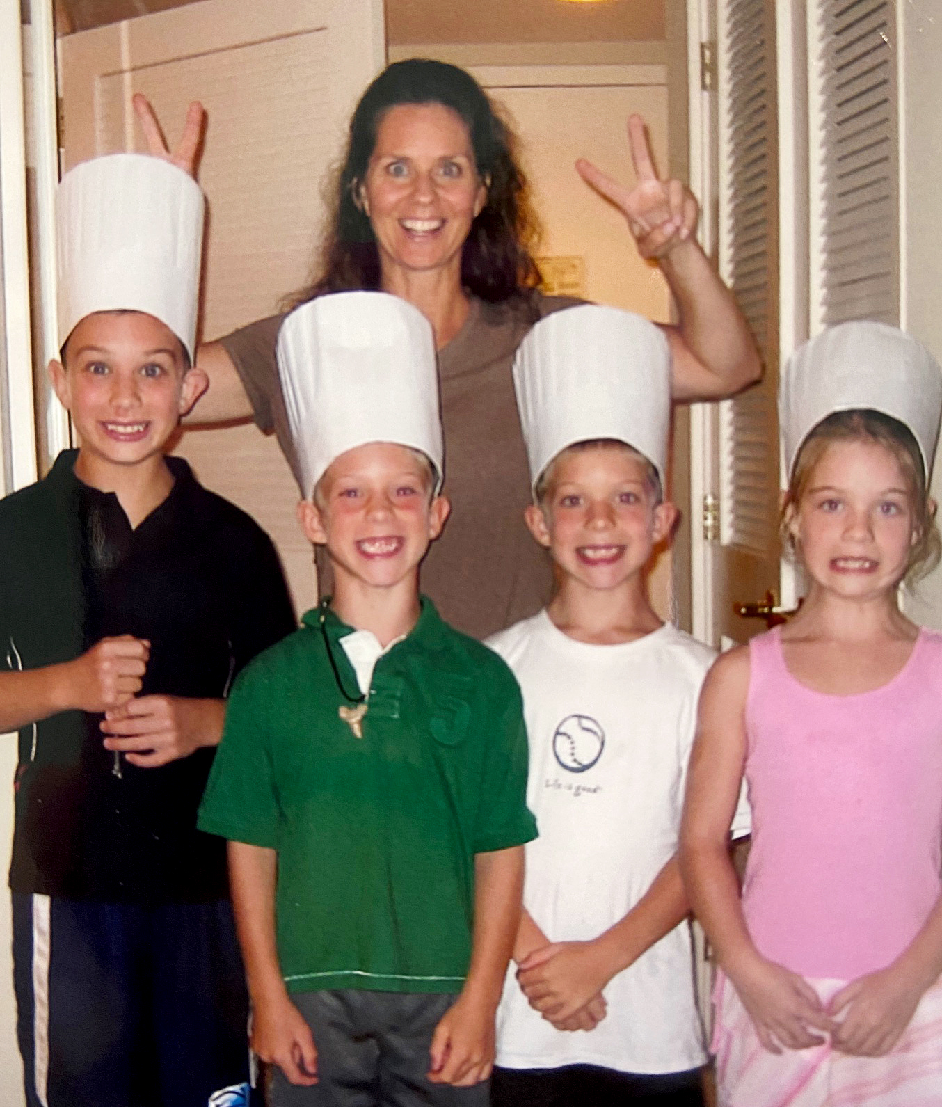 Sue + kids in chef hats